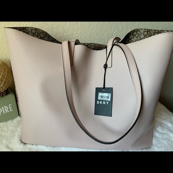 DKNY large tote - Picture 2 of 8
